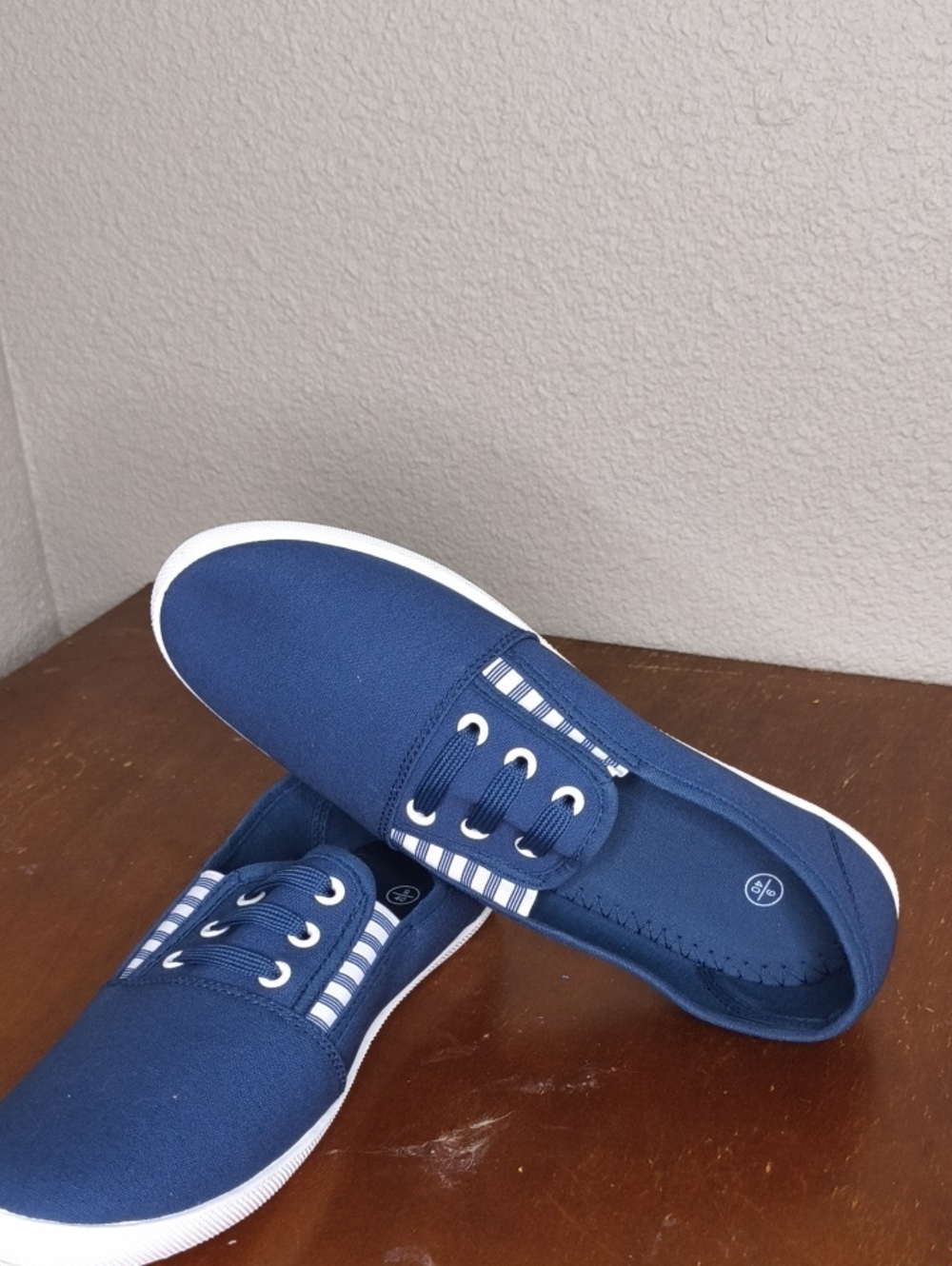Casual Navy Canvas Slip-On Sneakers With Stripes Women's Size 9 AP